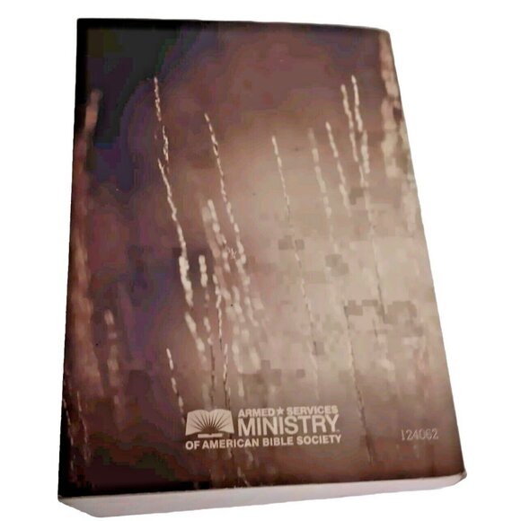 The Compact Holy Bible E100 Military Edition English Standard Verson ESV 2011 - Picture 2 of 13